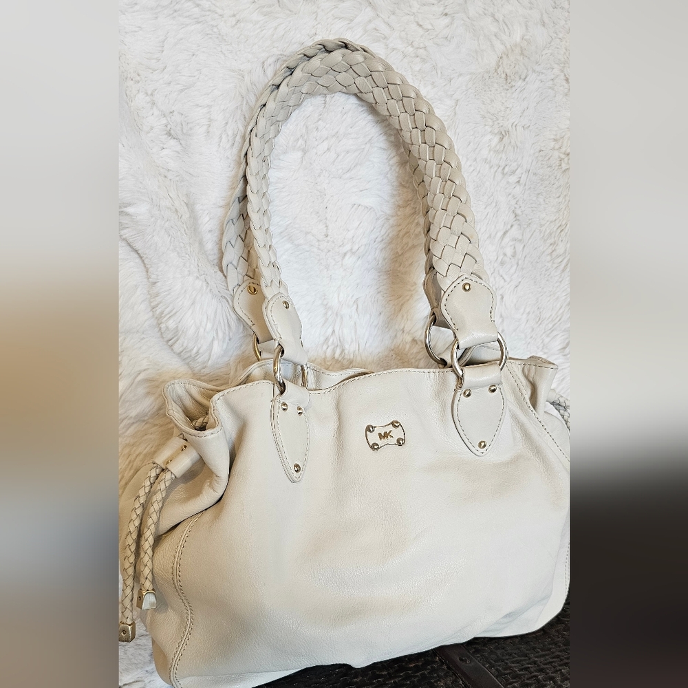 Michael Kors Off-White Leather Shoulder Bag
